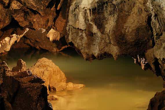 Шедевры подземного царства: пещеры горы Чатыр-Даг