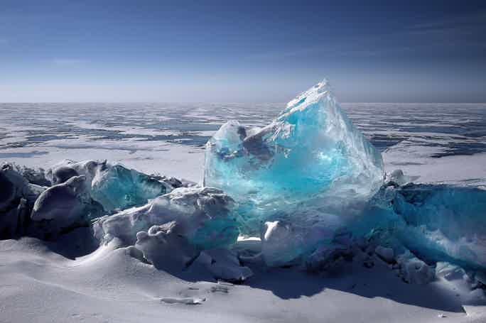 Байкальский перволед или тур по замерзающему льду