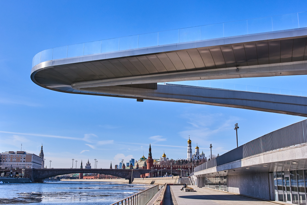Круговая речная прогулка на электроходе «Стрельна» от причала «Китай-город»