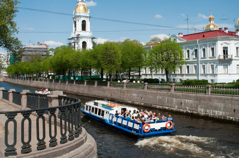 Автобусная экскурсия по центру Петербурга + теплоходная прогулка — фото 1