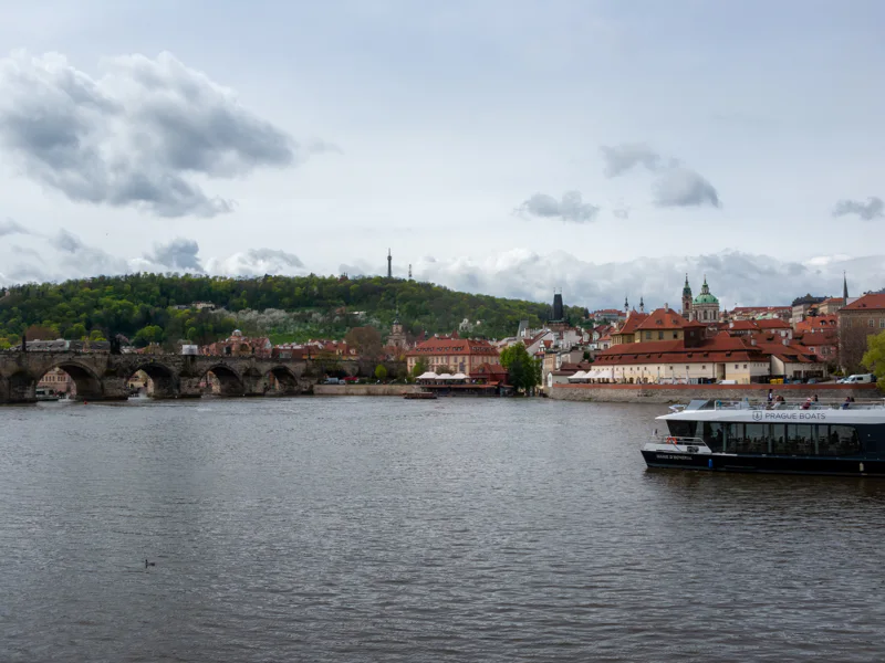 Панорамный круиз по Влтаве с видами на Прагу — фото 3, Прага | Покатаем