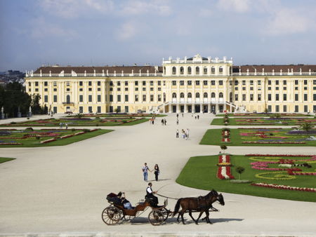 Шёнбрунн