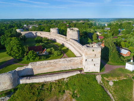Изборская крепость 