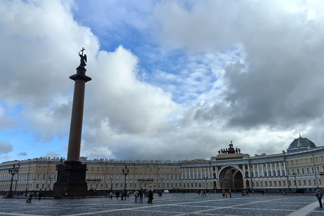 Виды Пешеходная обзорная экскурсия по центру Петербурга