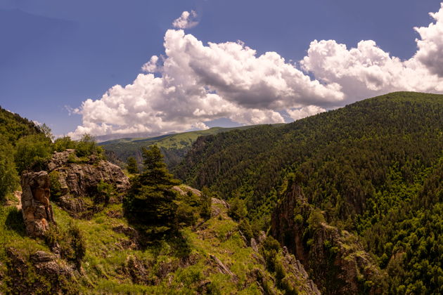 Виды Джилы-Су, Долина нарзанов и мощь Кавказских гор