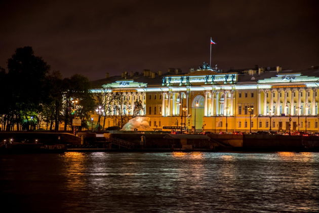 «Ужасы Петербурга» с посещением ночной Петропавловской крепости + тюрьма
