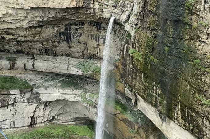 Хунзахское плато, водопады, Матлас, Каменная чаша