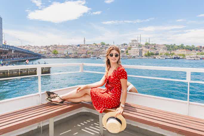 Istanbul: Hop-On/Hop-Off-Bosporus-Bootstour mit Audio-App