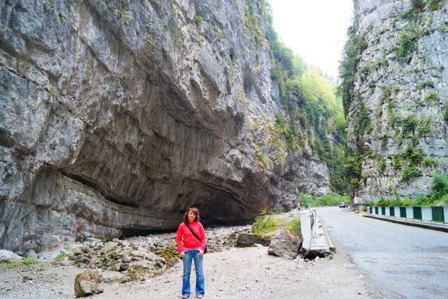 Виды Джип-тур на внедорожнике к Гегскому водопаду через озеро Рица