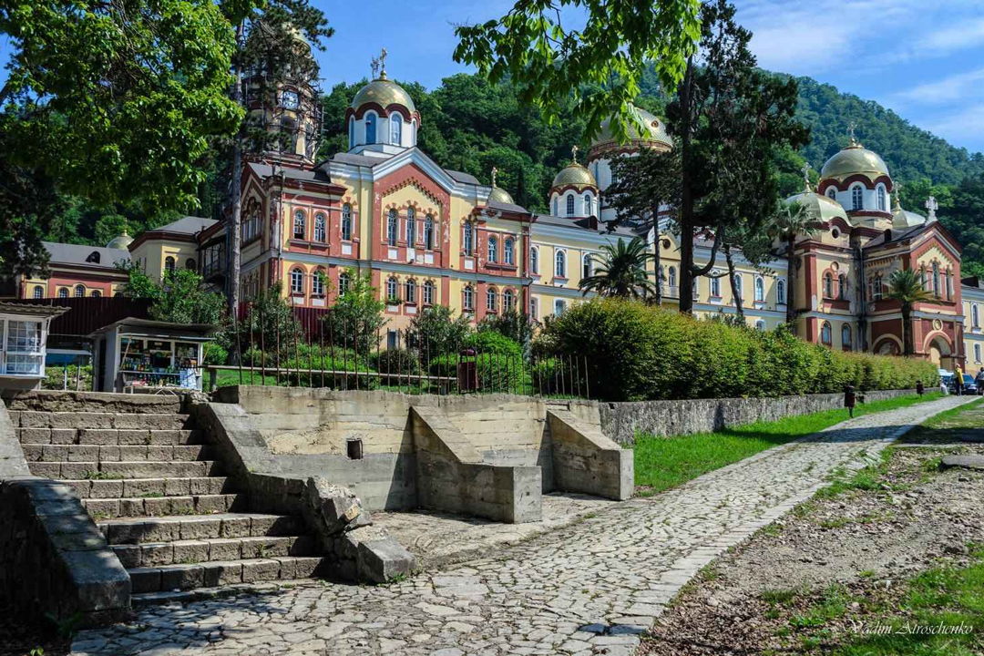 Гранд-тур Абхазия: Гагра, Мандариновый сад, Рица и Новый Афон — фото 1