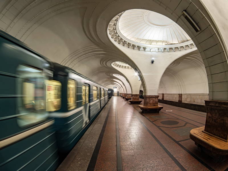 Роскошь старого метро — пешеходная экскурсия по станциям сталинской эпохи