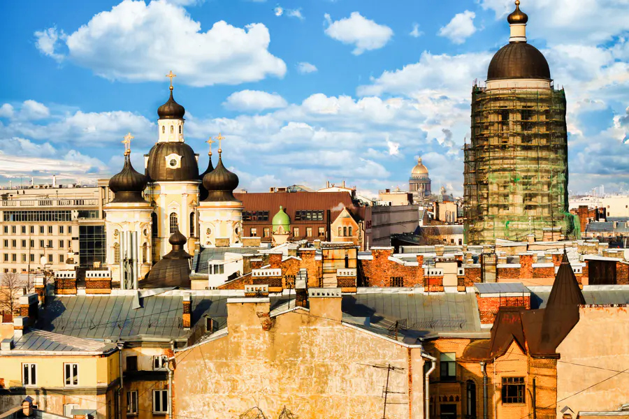 Самая высокая смотровая Петербурга, старинные парадные и дворы-колодцы — фото 1