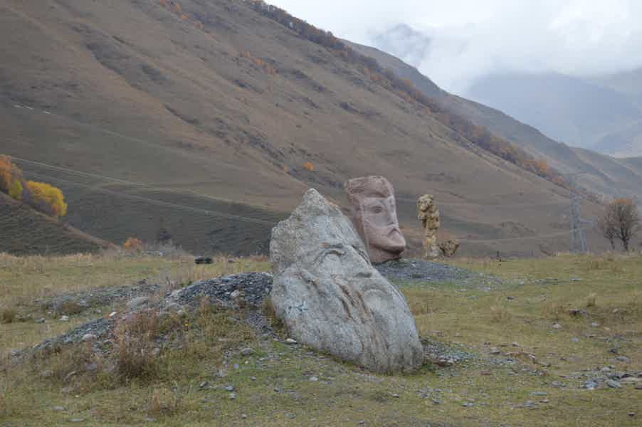 В горы:Казбеги - Мкинварцвери и Мтиульские хинкали. - фото 2