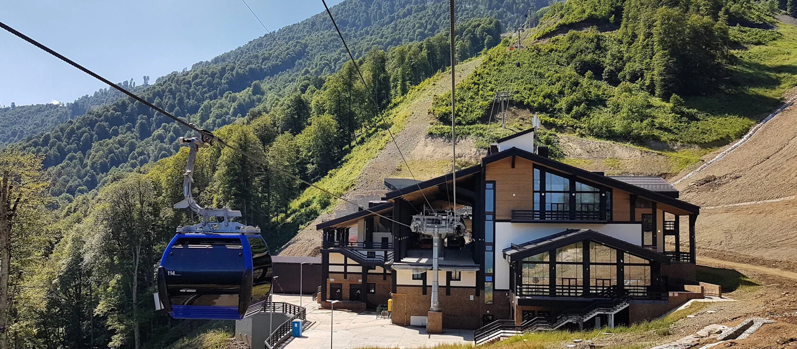 Три курорта с канатной дорогой на пик 2256 м (включено шоу фонтанов) — экскурсия, Адлер, Россия | Покатаем