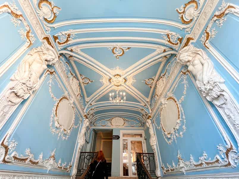 Питерская атмосфера: дворы, парадные, коммуналки и смотровая - фото 5