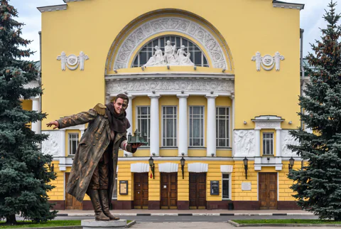 Спасти облик города: детективный квест по Ярославлю (без гида)