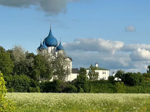 Суздаль — история и вдохновляющая красота русской провинции
