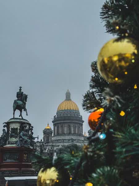 Со Снегурочкой по Петербургу: настоящая новогодняя экскурсия - фото 5