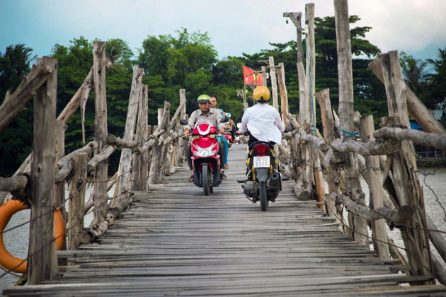 Знакомство с Нячангом: взгляд изнутри (на байке пассажиром)
