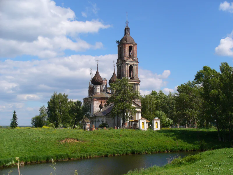 Замок Понизовкиных, Некрасовские места и родина А.М. Опекушина — фото 3