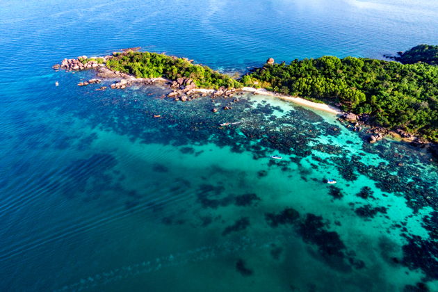 Тропический круиз Фукуока с яхтой и морской канатной дорогой