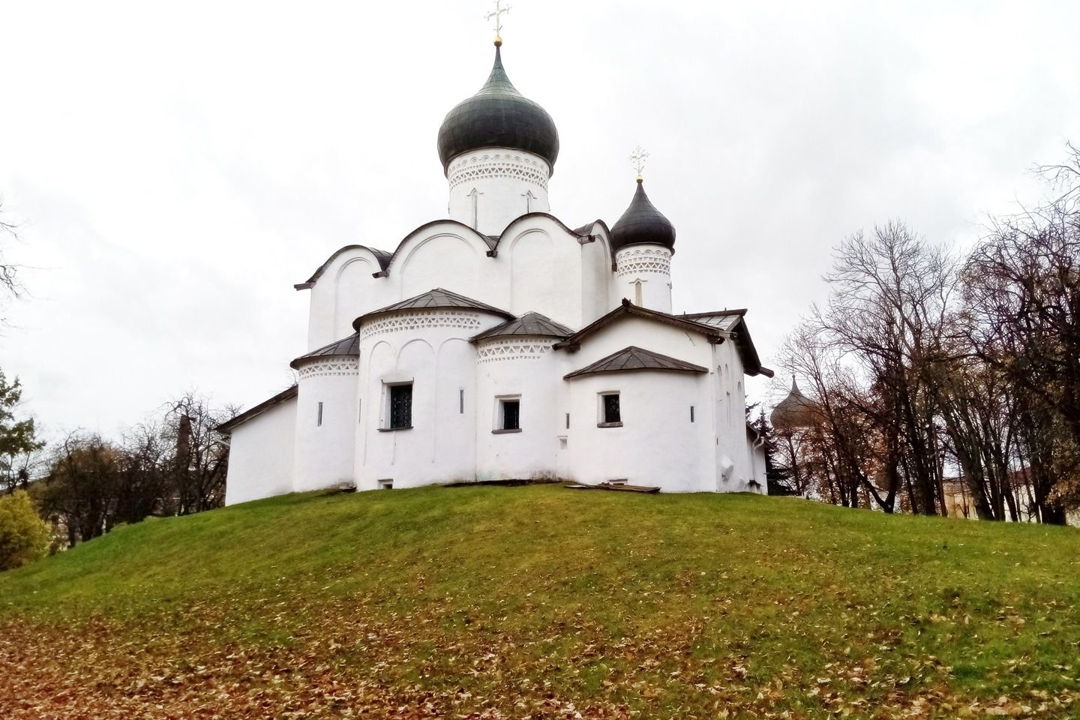 Псков: развлекательно-историческая аудиопрогулка по главному проспекту города — фото 6