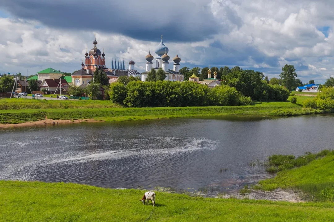 Тихвинские монастыри: тур к чудотворной иконе — фото 2