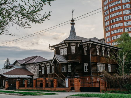 Демидовская площадь