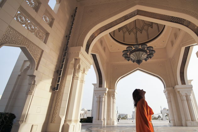 Абу-Даби: Сердце ОАЭ - путешествие в мир традиций и роскоши