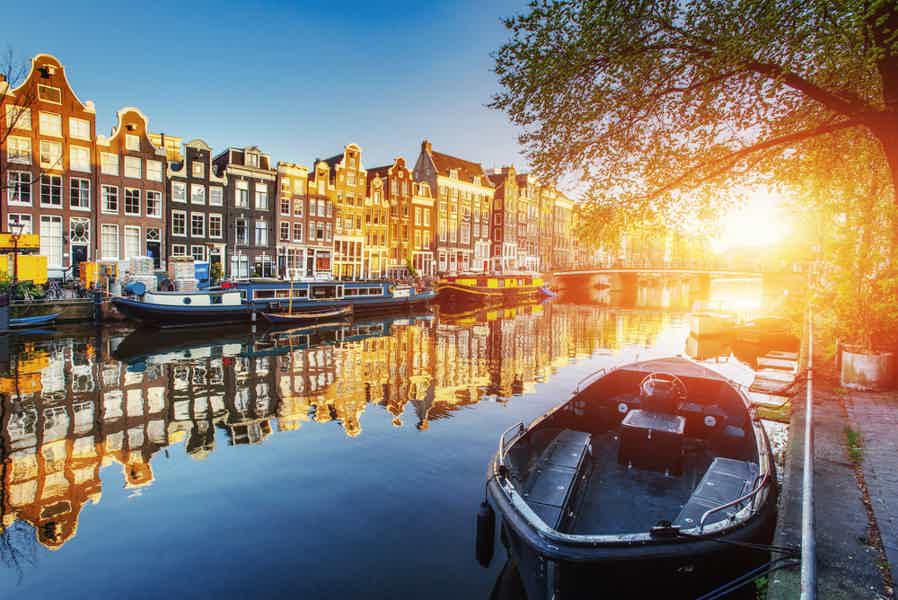 Amsterdam: Semi-Open Canal Boat Cruise - photo 3