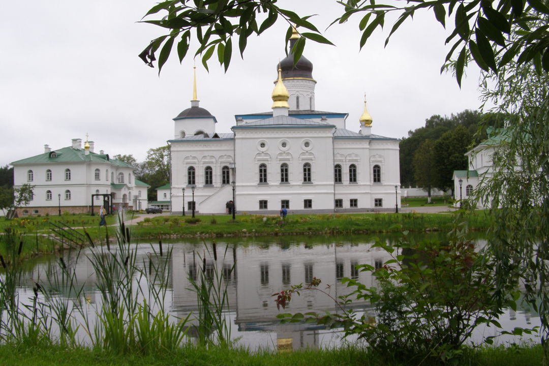 Талабские острова (Залит и Белов) и Спасо-Елеазаровский монастырь  — фото 3