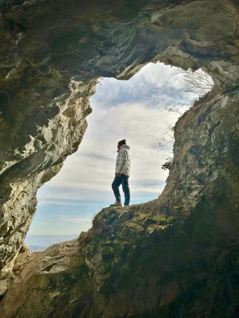 Хребет Лозовый (Чандолаз) и его пещеры