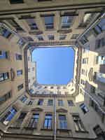 Экскурсия "Лабиринты Петроградки: закрытые парадные и дворы-колодцы" - фото отзыва 1