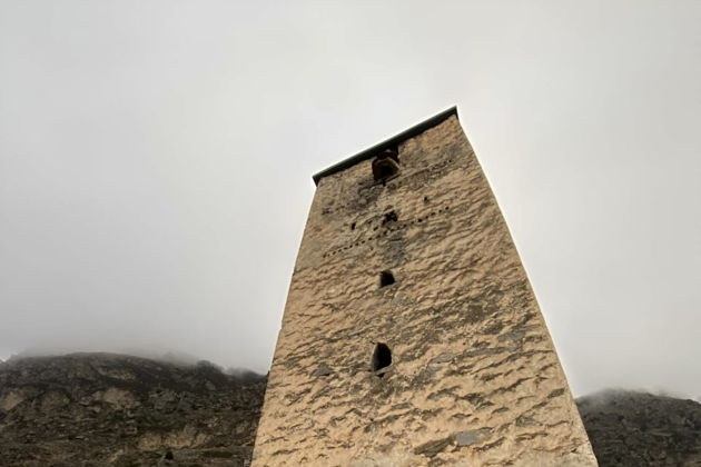 Виды Язык Тролля, Балкария и термальные источники (индивидуальная поездка)