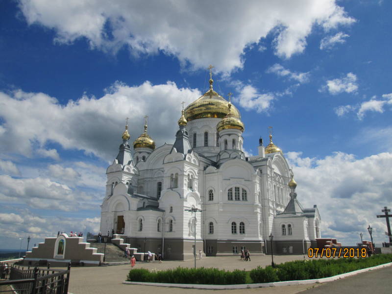 Величественный Белогорский монастырь — место силы и красоты