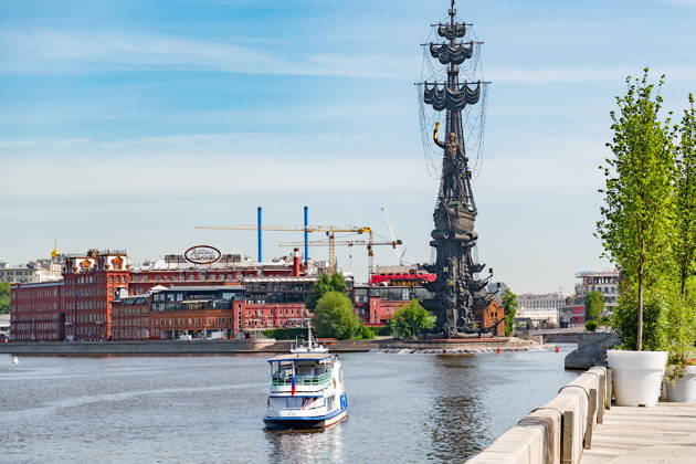 Пешеходная фотоэкскурсия от Крымского моста до белокаменной Москвы
