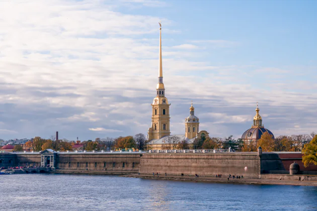 На кораблике по Парадной части Невы — экскурсия, Санкт-Петербург | Покатаем