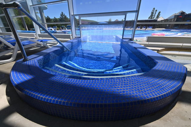 Виды Свято-Михайловский монастырь и термальный спа-комплекс 