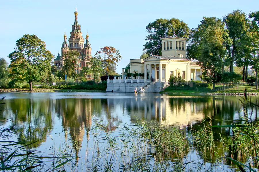 Индивидуальная экскурсия Петергоф и Кронштадт в один день — фото 1