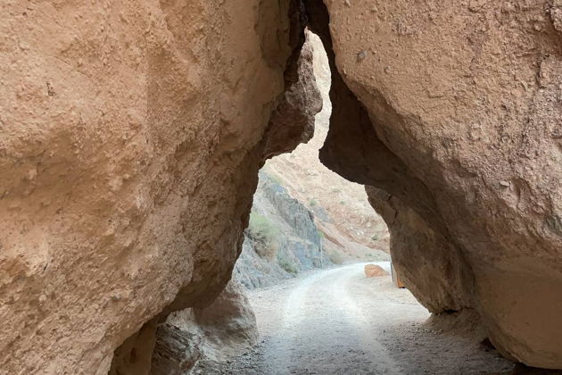 Виды Тур в мини-группе на озеро Кольсай, Черный и Чарынский каньоны