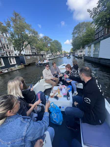 Комбинированный тур пешком 2 часа, а затем на лодочке по Амстердаму 2 часа - фото 36