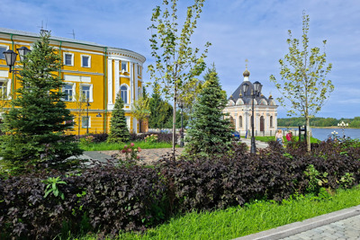 Обзорная прогулка по городу старинных вывесок — Рыбинск