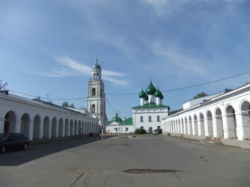 Кострома: Сусанинская площадь, Торговые ряды и история Романовых — фото 5, Кострома | Покатаем
