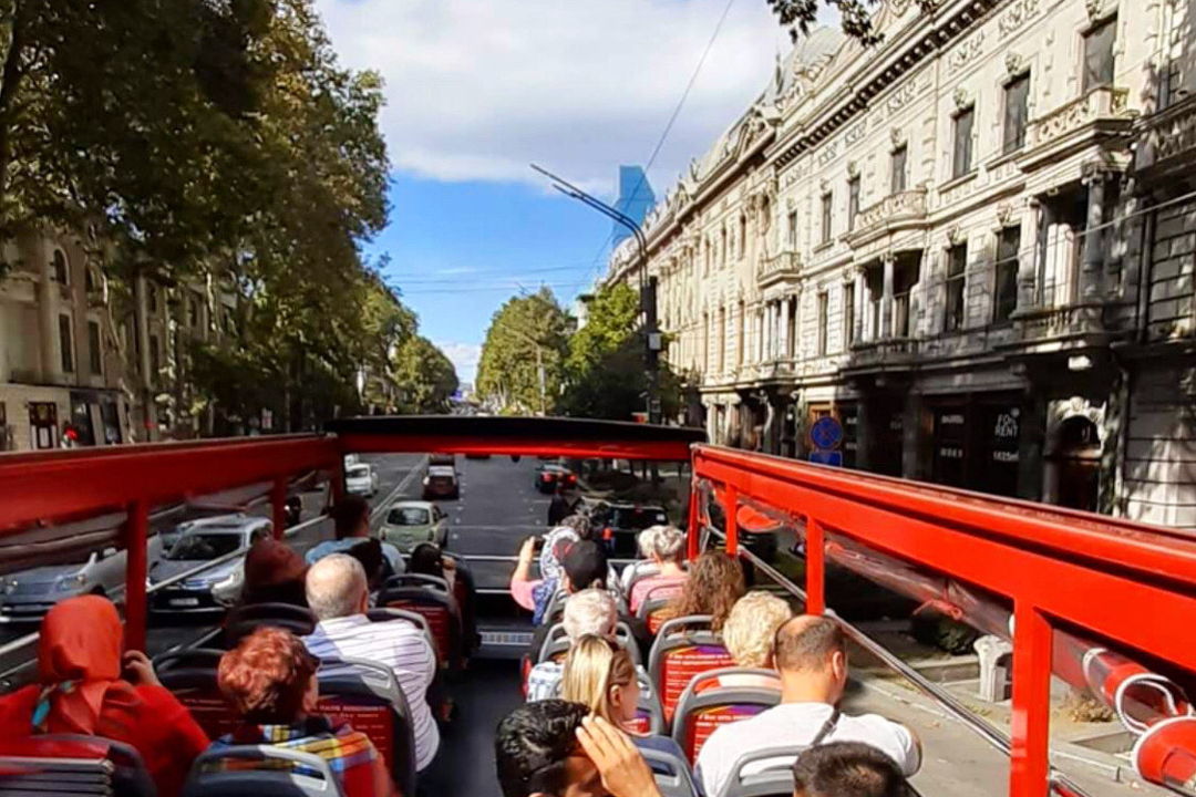 Экскурсия по Тбилиси на двухэтажном автобусе — фото 1
