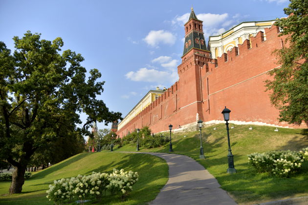 Виды Неглинная. Подземная река и ее окрестности