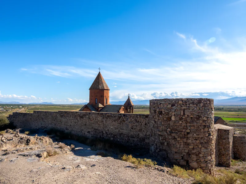 Хор Вирап Монастырь, Нораванк, Джермук, Пещера Арени и Винодельня — фото 5, Ереван | Покатаем