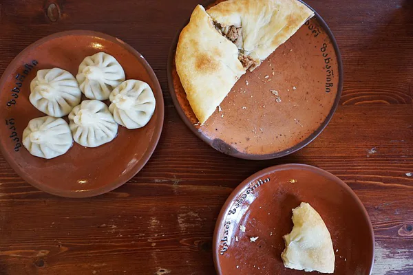 Welcoming Georgia. Visit an authentic feast and cook traditional treats. — photo 3, Mtskheta | Pokataem
