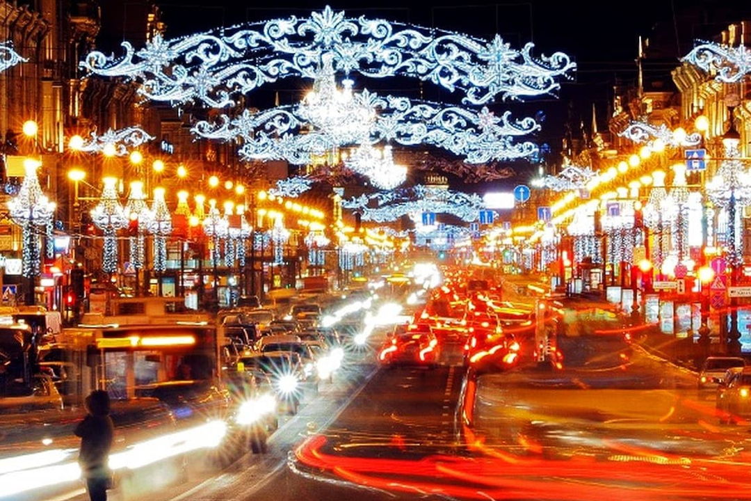 Новогодний Петербург и самые красивые ёлки города — фото 1