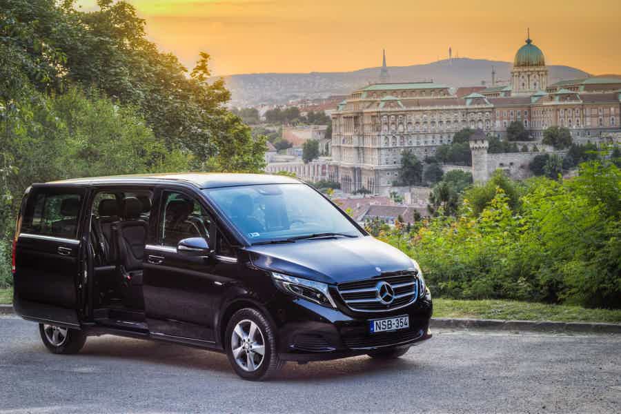 Luxury transportation services in Budapest. VIP Executive Limo Car Services - photo 10
