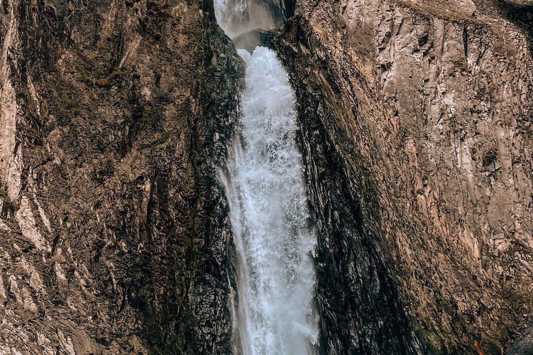 Джилы-Су, водопады, Харбас, скалы Аватары и смотровые на Эльбрус — фото 4